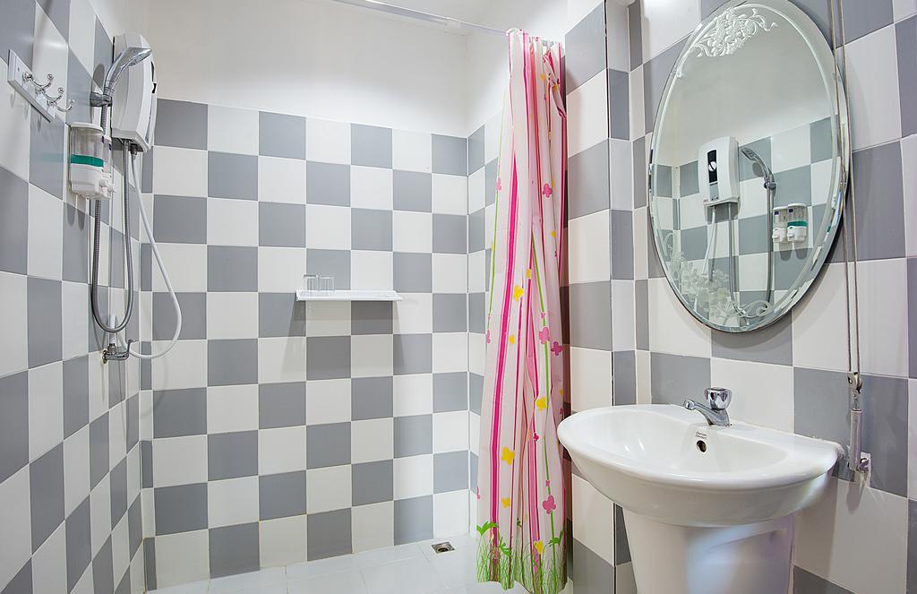 Asena Karon Resort Екстериор снимка